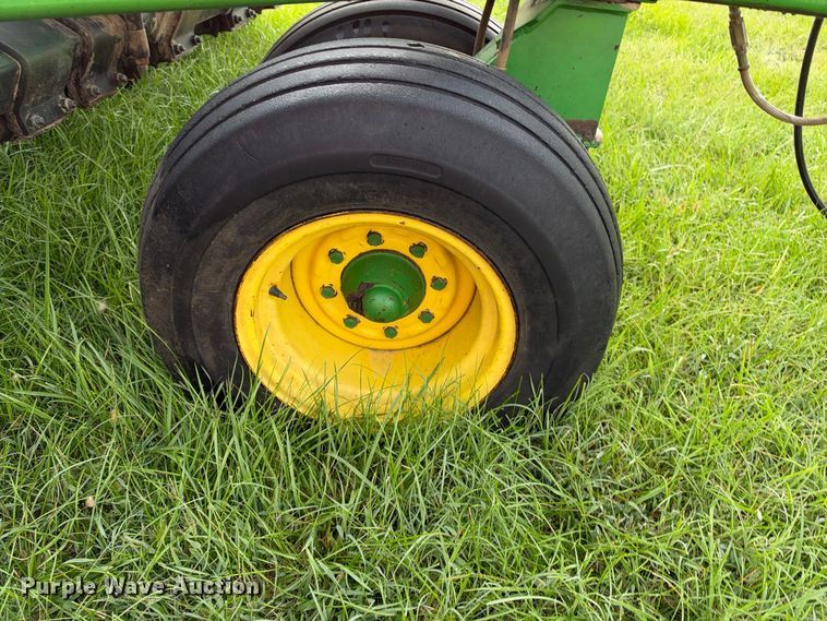 image for item EX2275 1993 John Deere 750 no-till grain drill