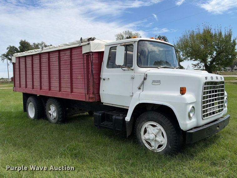 image for item EX2276 1976 Ford 750 