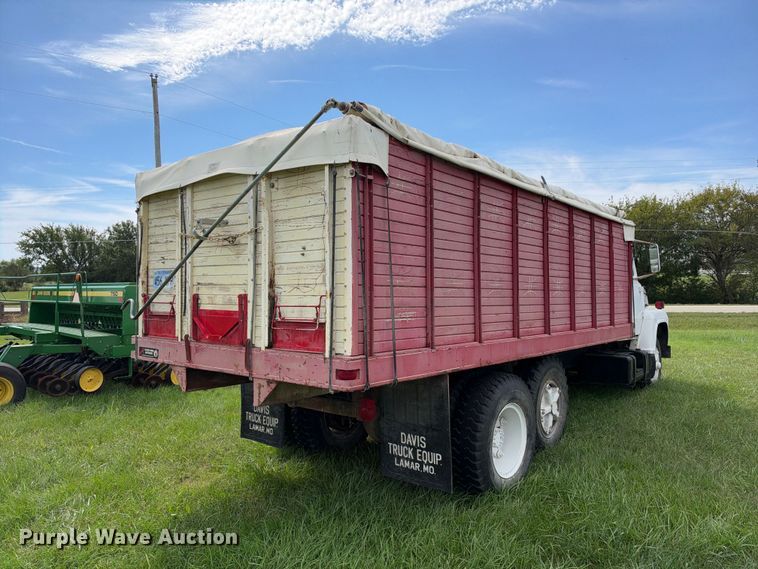 image for item EX2276 1976 Ford 750 