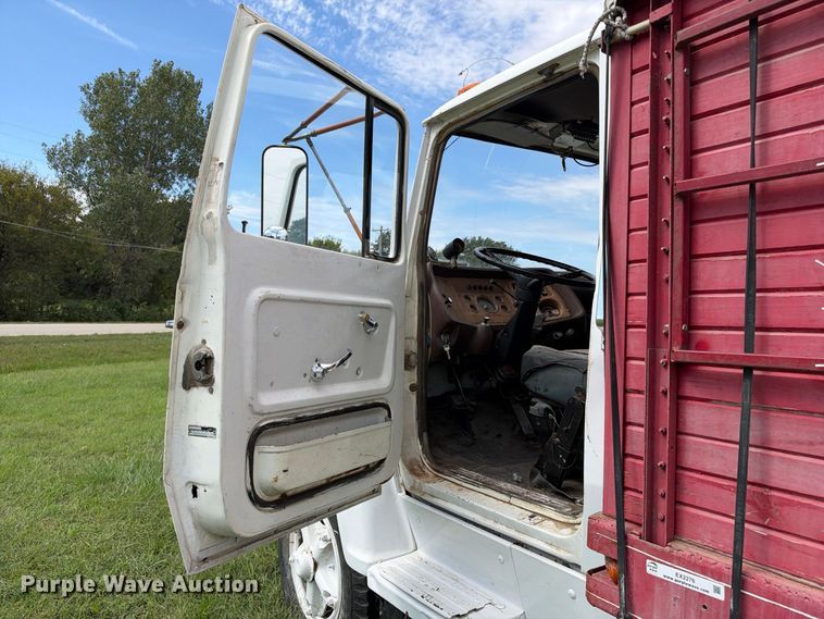 image for item EX2276 1976 Ford 750 