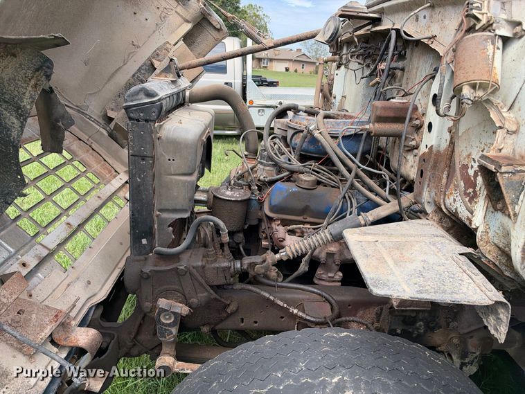 image for item EX2276 1976 Ford 750 