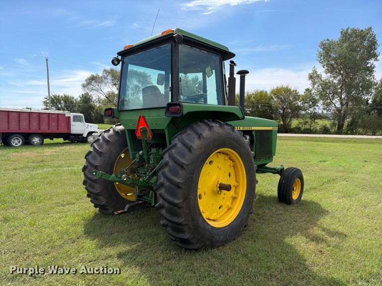 image for item EX2278 1976 John Deere 4430 tractor