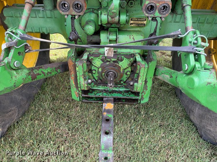 image for item EX2278 1976 John Deere 4430 tractor