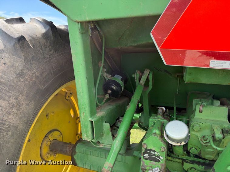 image for item EX2278 1976 John Deere 4430 tractor
