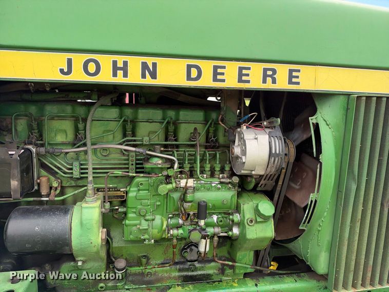 image for item EX2278 1976 John Deere 4430 tractor