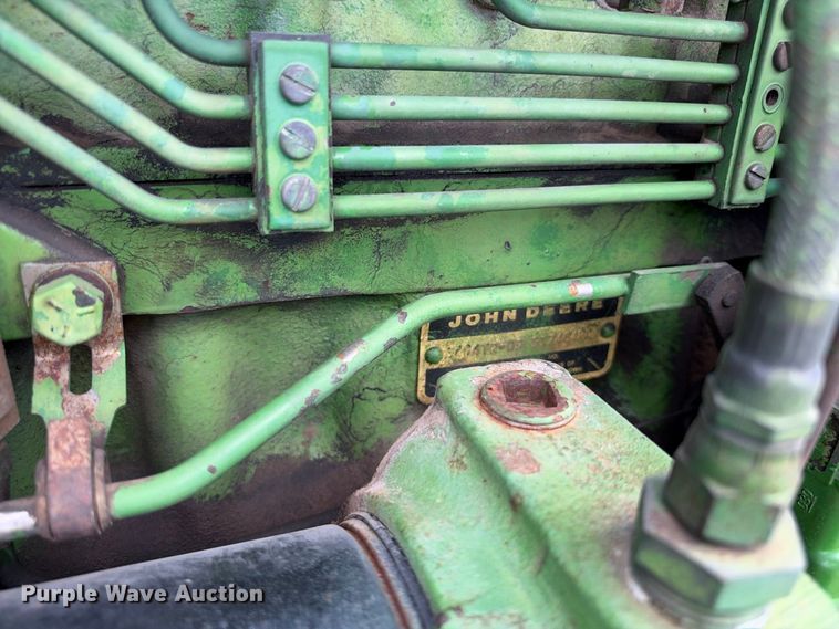 image for item EX2278 1976 John Deere 4430 tractor