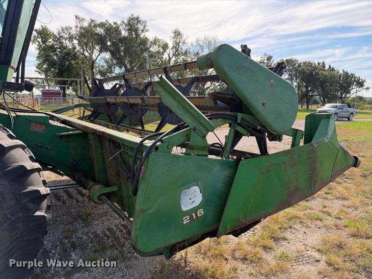image for item EX2281 1980 John Deere 6620 combine