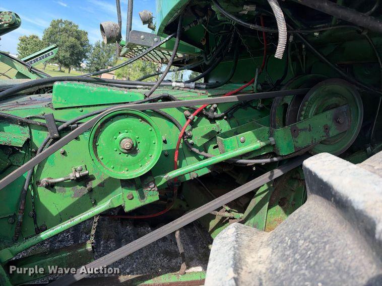 image for item EX2281 1980 John Deere 6620 combine
