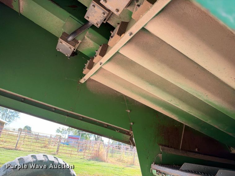 image for item EX2281 1980 John Deere 6620 combine