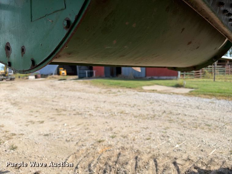 image for item EX2281 1980 John Deere 6620 combine