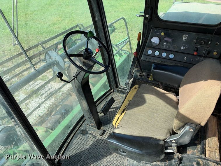 image for item EX2281 1980 John Deere 6620 combine