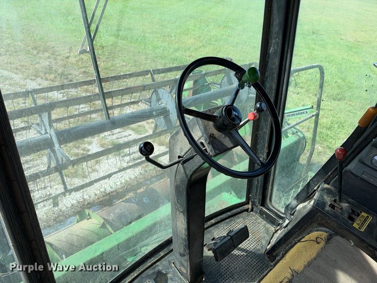 image for item EX2281 1980 John Deere 6620 combine