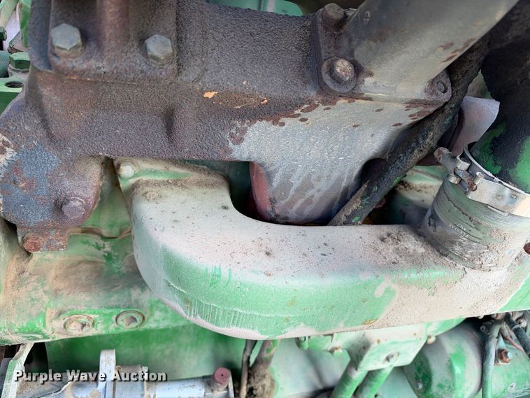 image for item EX2281 1980 John Deere 6620 combine