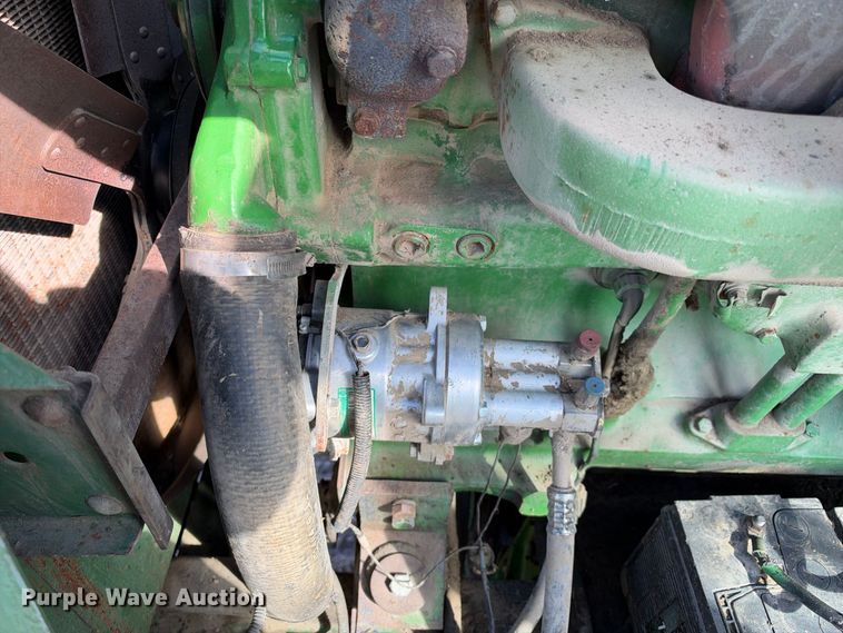 image for item EX2281 1980 John Deere 6620 combine