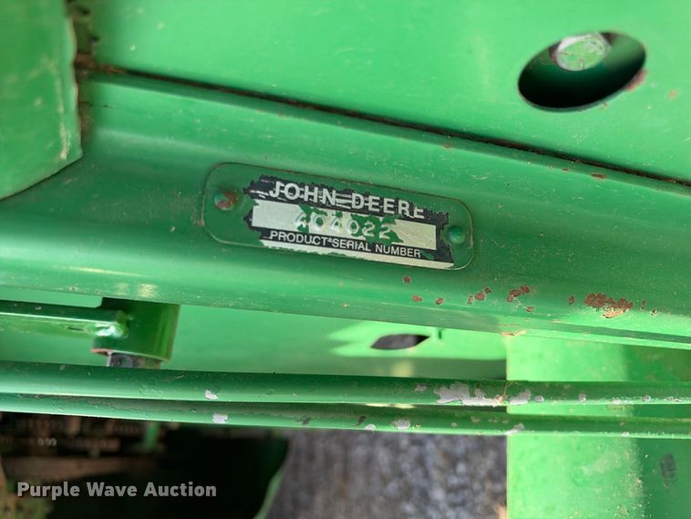 image for item EX2281 1980 John Deere 6620 combine