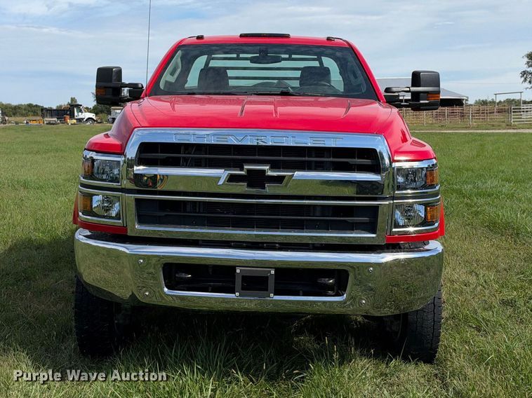 image for item EX2284 2021 Chevrolet  4500HD bale bed truck