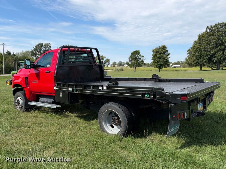 image for item EX2284 2021 Chevrolet  4500HD bale bed truck