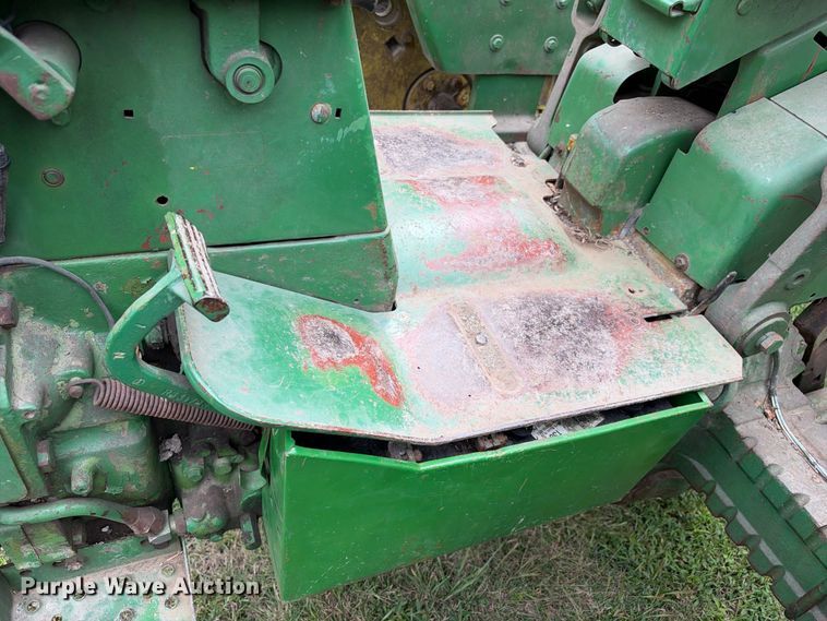 image for item EX2322 1965 John Deere 3020 tractor