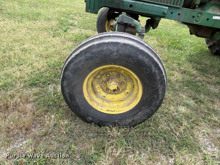 image for item EX2322 1965 John Deere 3020 tractor