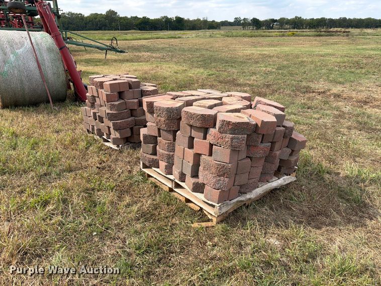 image for item EX4329 (2) pallets of pavers