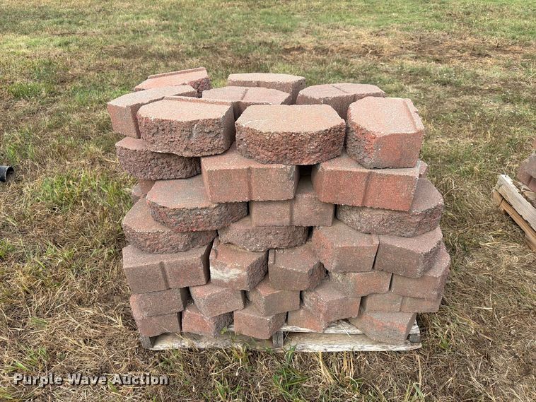 image for item EX4329 (2) pallets of pavers