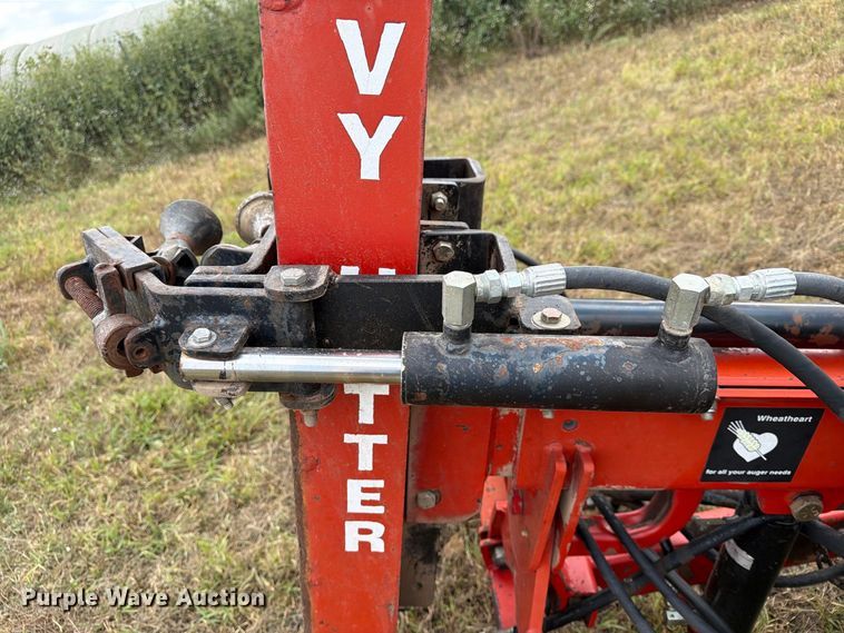 image for item EX4332 Wheatheart hydraulic post driver