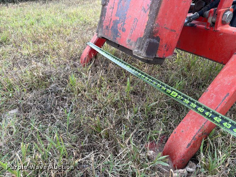 image for item EX4332 Wheatheart hydraulic post driver