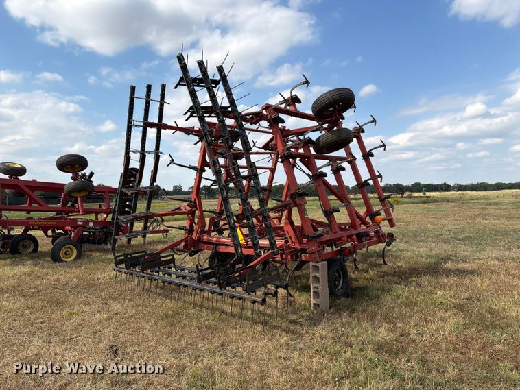 image for item EX4334 Case 5800/4300 field cultivator