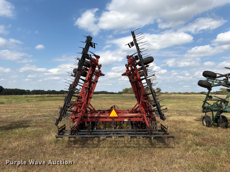 image for item EX4334 Case 5800/4300 field cultivator