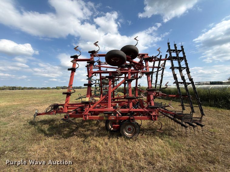 image for item EX4334 Case 5800/4300 field cultivator