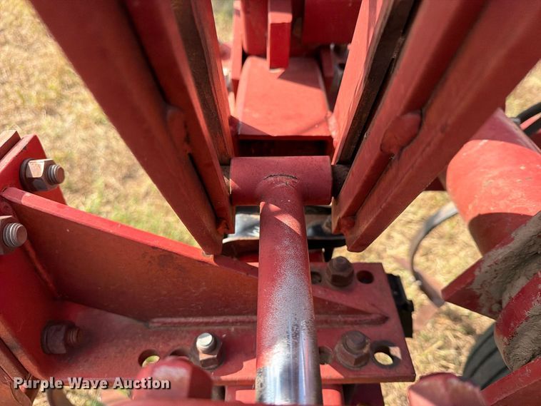 image for item EX4334 Case 5800/4300 field cultivator