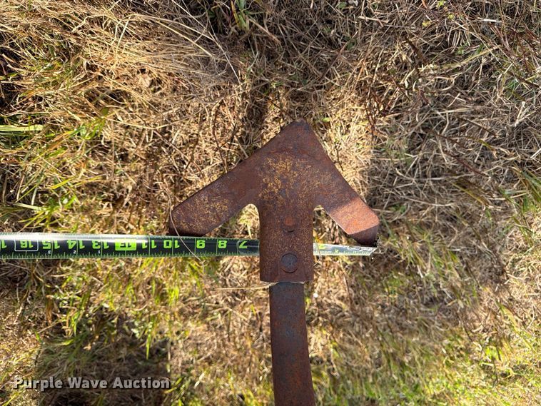 image for item EX4334 Case 5800/4300 field cultivator