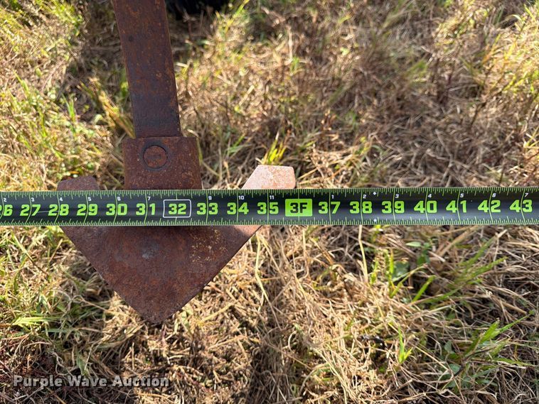 image for item EX4334 Case 5800/4300 field cultivator