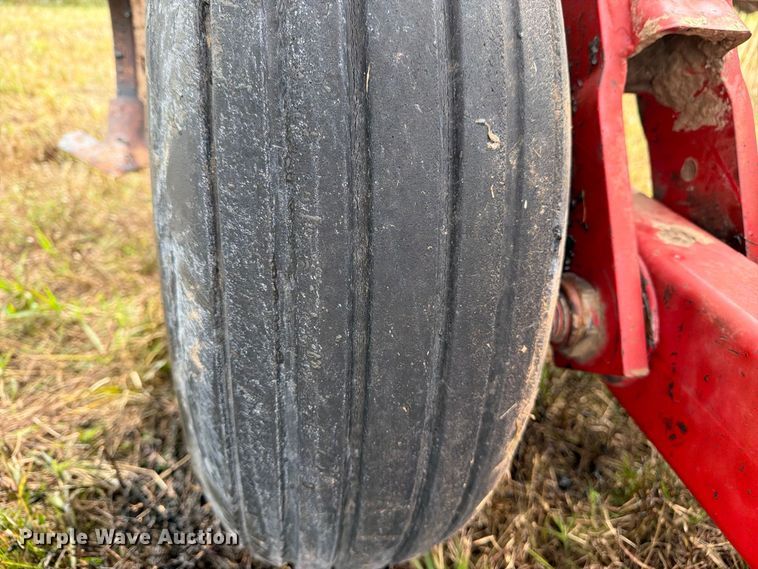 image for item EX4334 Case 5800/4300 field cultivator