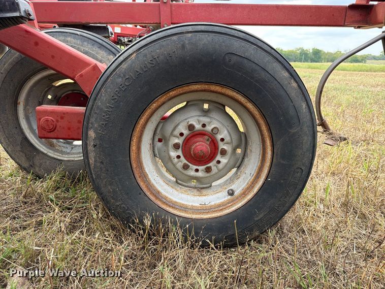 image for item EX4334 Case 5800/4300 field cultivator