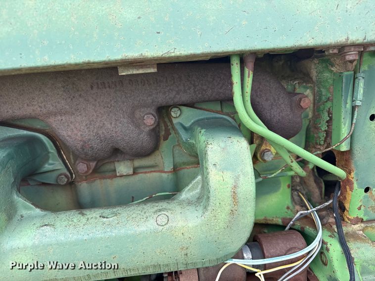 image for item FB6951 John Deere tractor