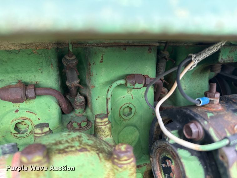 image for item FB6951 John Deere tractor