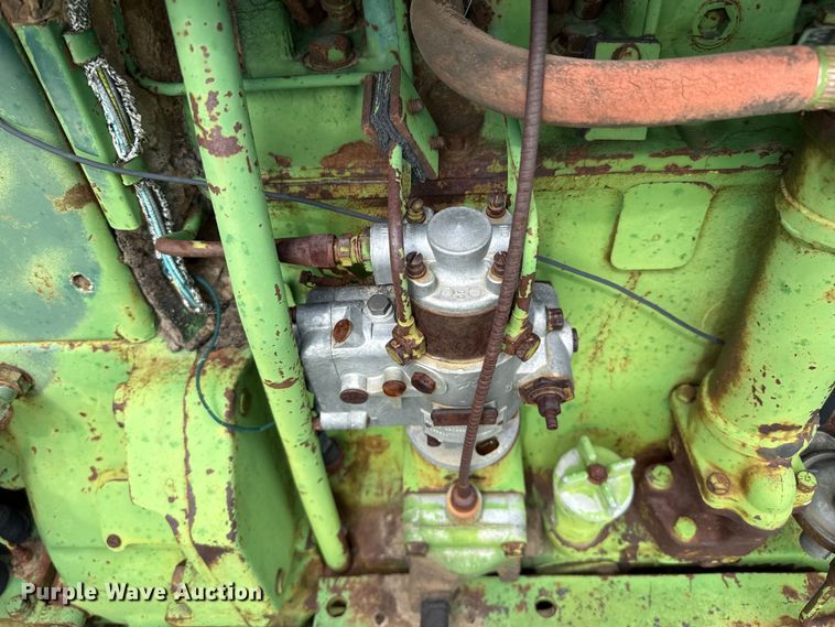 image for item FB6951 John Deere tractor