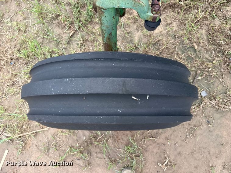 image for item FB6951 John Deere tractor