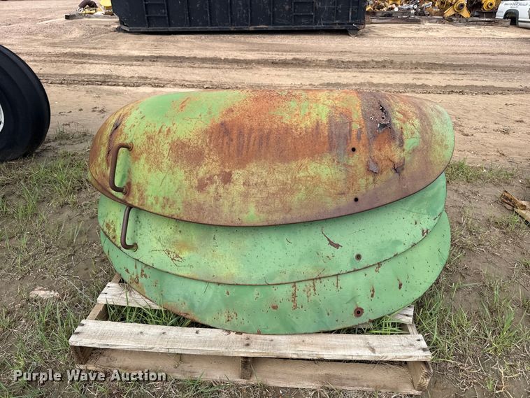 image for item FB6952 (6) John Deere fenders