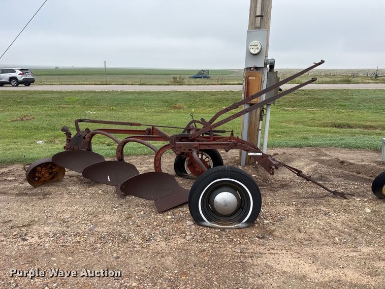 image for item FB6961 Moline plow