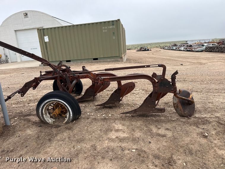 image for item FB6961 Moline plow