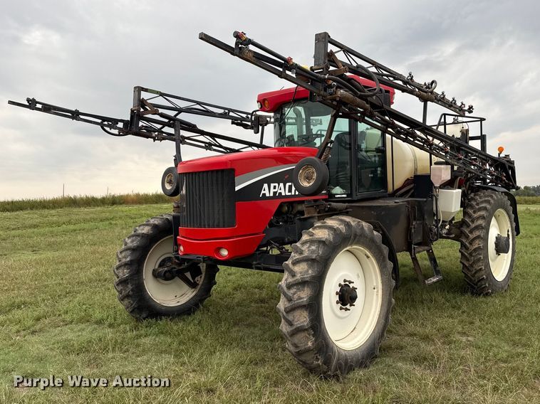 2004 Apache AS850 sprayer