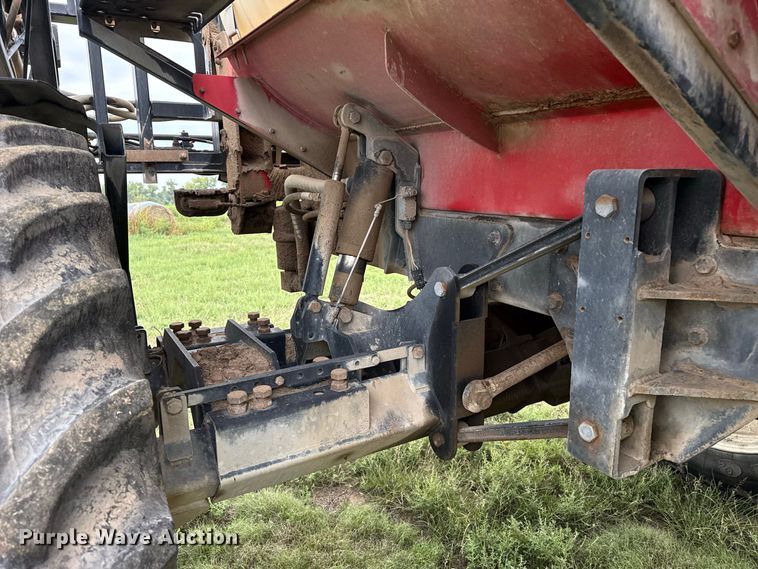 image for item FB6963 2004 Apache AS850 sprayer