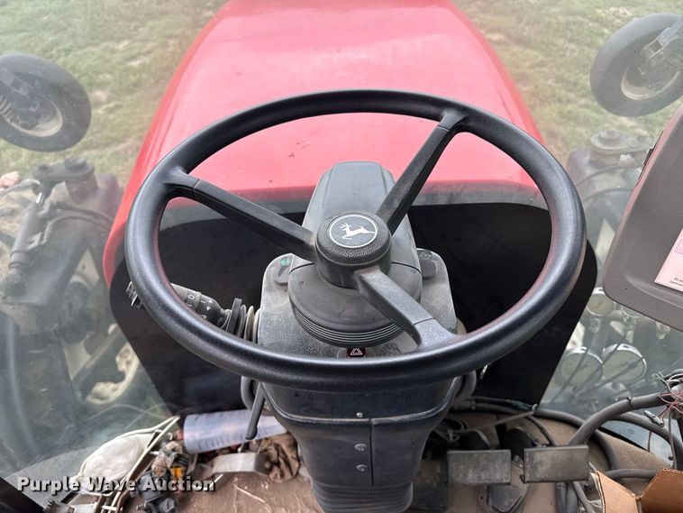 image for item FB6963 2004 Apache AS850 sprayer