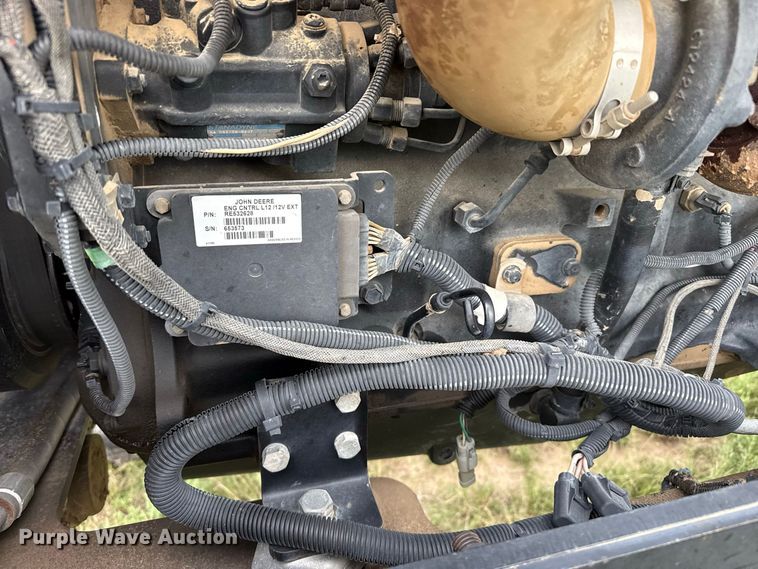 image for item FB6963 2004 Apache AS850 sprayer