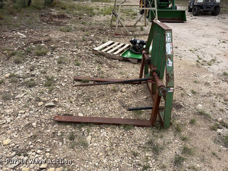 image for item FB8375 Tractor attachments