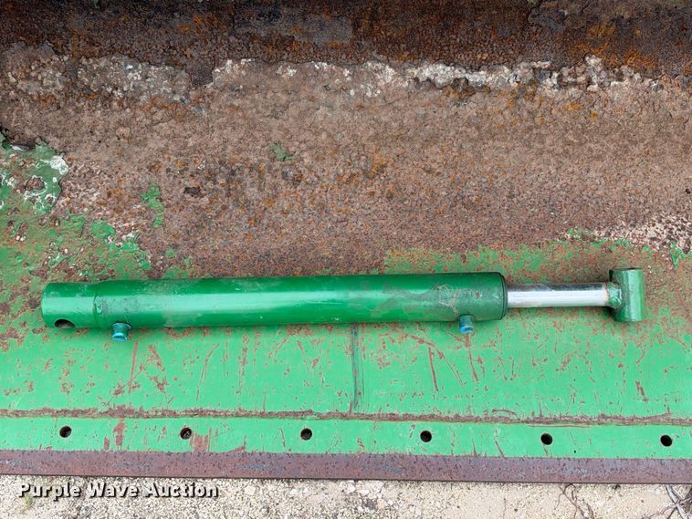 image for item FB8377 2012 John Deere 5055D tractor
