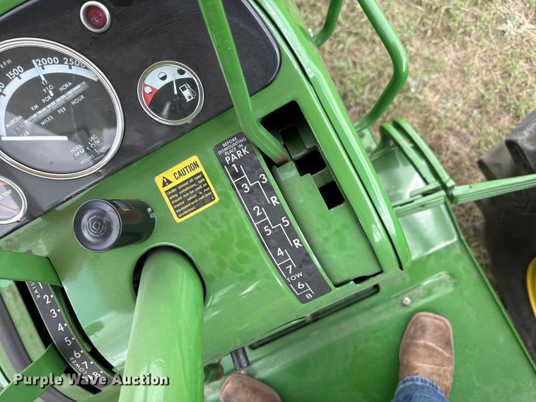 image for item FB8971 1962 John Deere 4010 tractor
