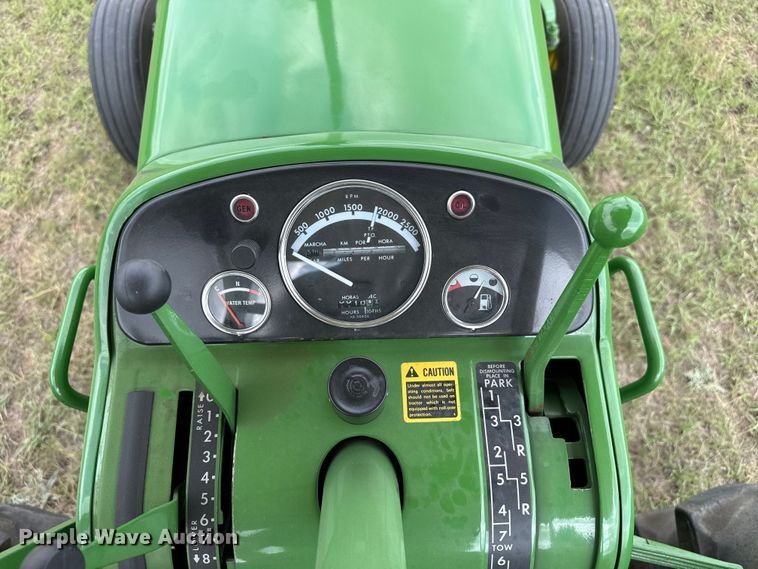image for item FB8971 1962 John Deere 4010 tractor